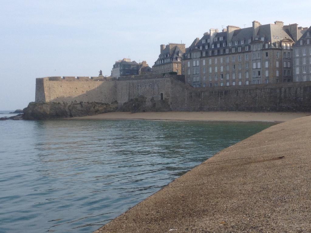 Apartment Le 1725 Saint-Malo Chambre photo